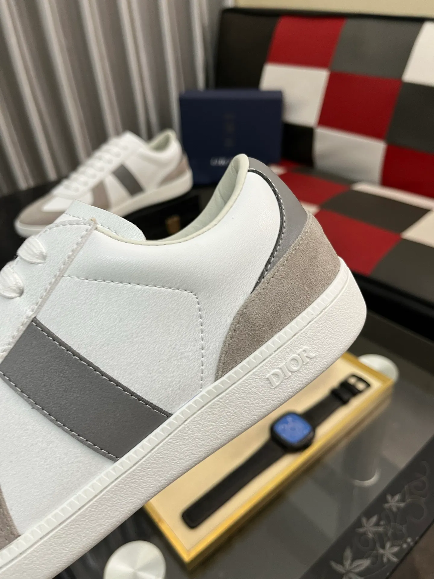 Men's shoes 💰380⌚️⌚️ 【Dior*DIAO】original quality.~ Unique modern style sneakers. 🏃A must-have casual shoe for trendy men😍😍 Original brand imported from Italy, imported original leather, sheep lining (refuses to discolor and grind feet) Sole: Original sole provided by the original factory, French lazy style design ⚠️Fit to the feet, original quality, super comfortable original sole. Code number: 38-448️⃣Colors available
